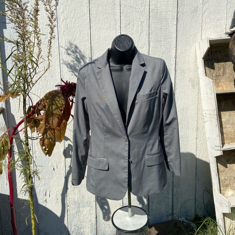 New York sharp blazer. Size six